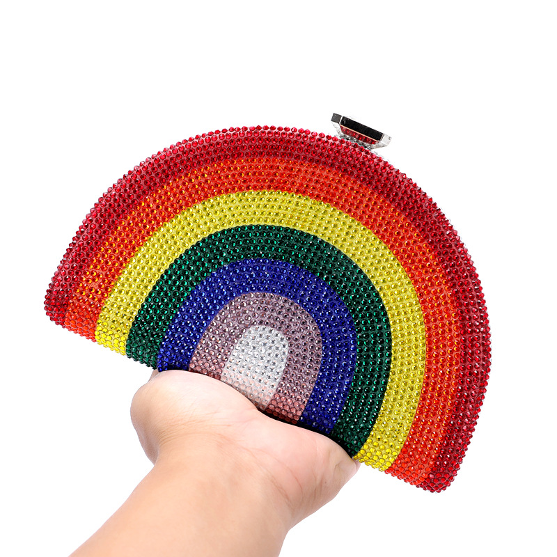 Regenbogen Hand Tragen Abend A – Interior Design Ai Free Bewertung und Preis
